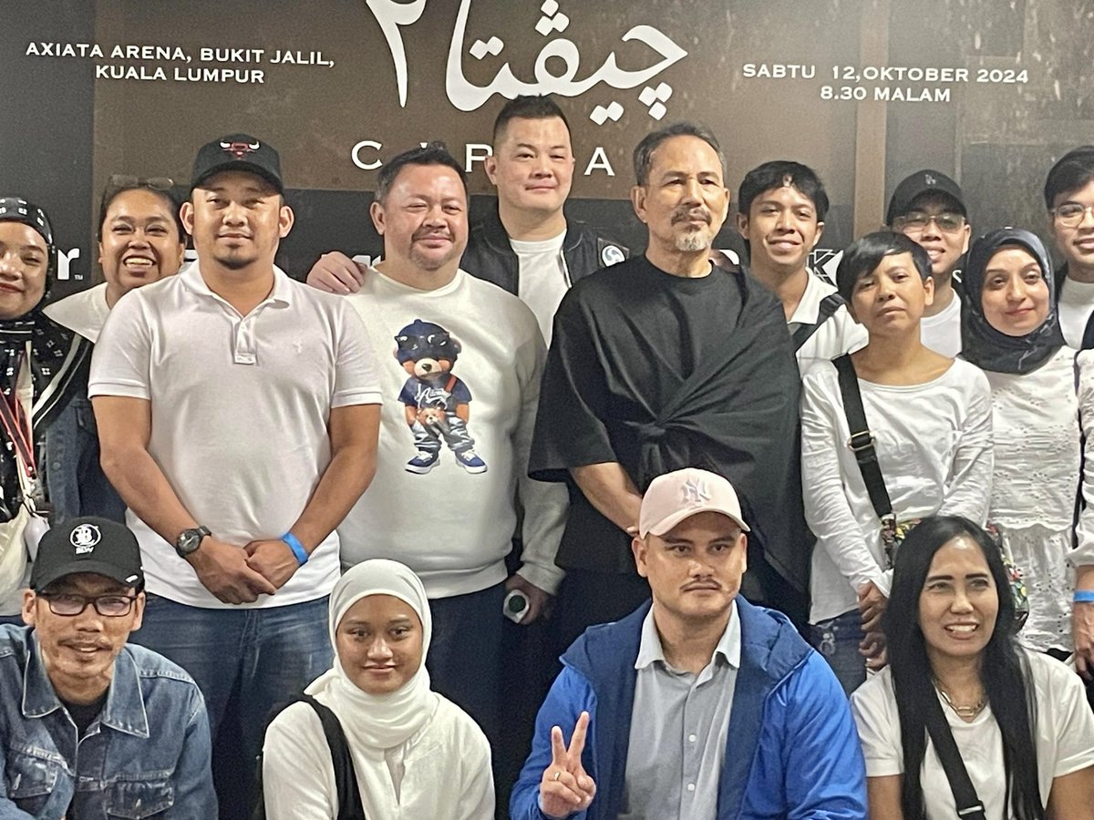 YMMiorAzlan's tweet photo. Konsert M.Masir Cipta 2 selesai #cipta2 #mnasir https://t.co/T8su8apanG