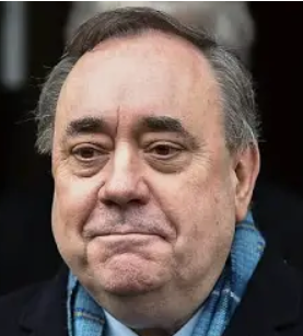 Alex Salmond  ja no hi es.  Fa just 1 mes, va dir-nos  als catalans (Vilaweb) : "Si parlem d’independentistes, vols els autèntics. Vols gent que hi cregui. I no pas gent que fa veure que hi creu". Paraules que no tenim d'olvidar cuan votarem !