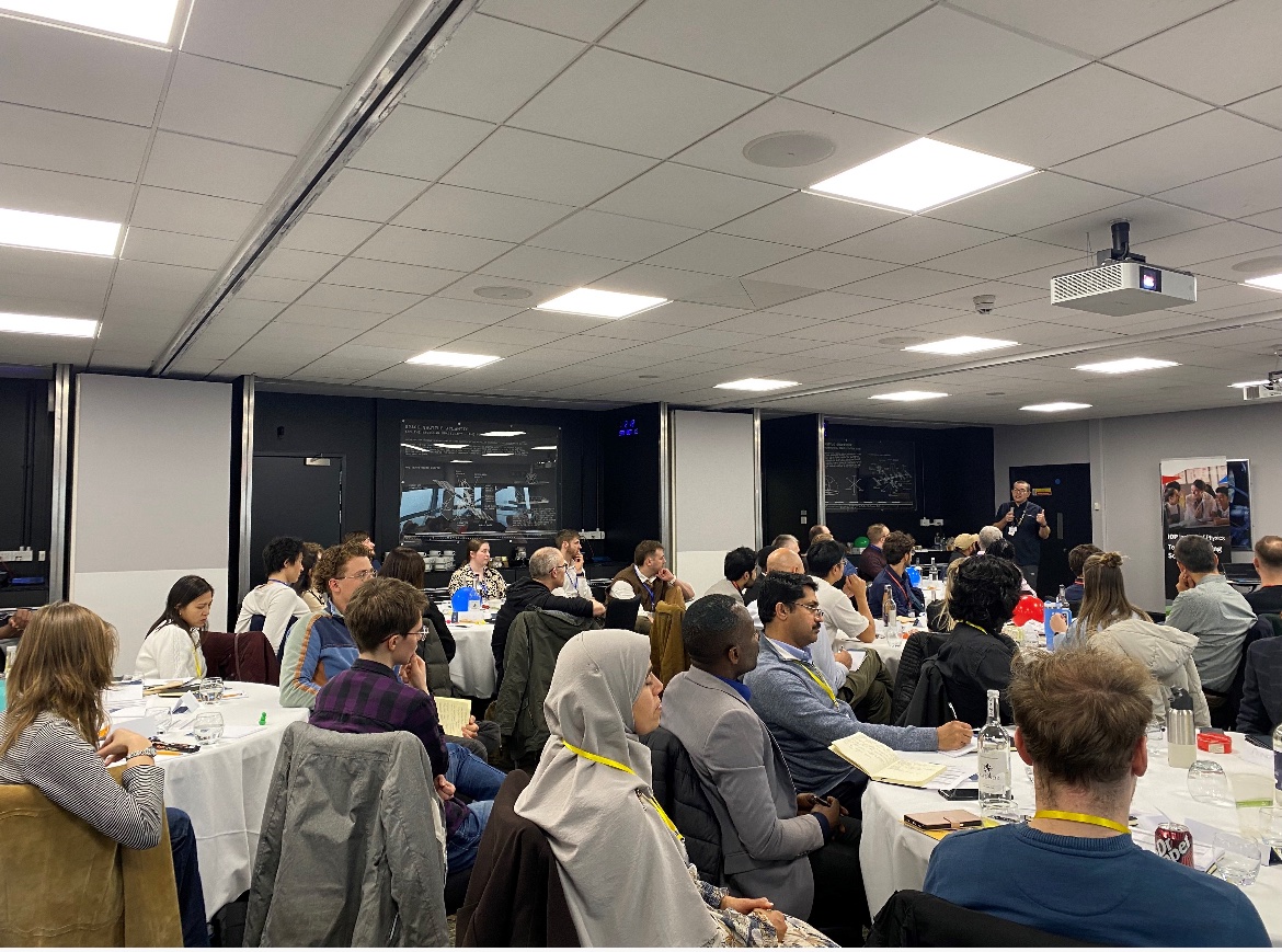 IOPTeaching's tweet image. Congratulations to the new group of IOP Scholars. Today we welcomed them to the National Space Centre for the launch of their Scholarship Programme. They met their @ogdentrust  mentors and took part in activities ranging from fluorescing tonic water to magnetic levitation.