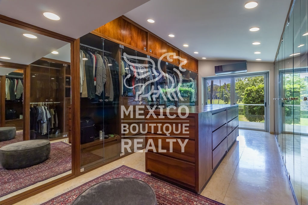 LUXRE's tweet photo. 🗝️Mexico Boutique Realty |31,500,000 MXN | https://t.co/Y4TMaYlAJS
This property includes 4 bedrooms along with 6 and a half bathrooms. Enjoy a heated pool and a covered terrace, complemented by air conditioning throughout the home.
#MexicoRealEstate #BoutiqueRealty https://t.co/S5UCaqhC0D