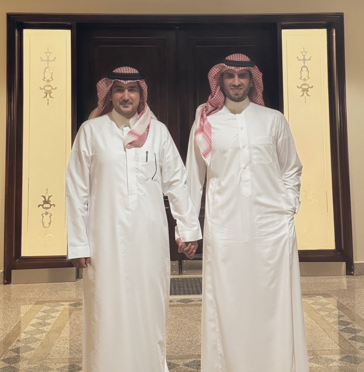 aldakhil_a's tweet photo. مساء جميل جمع صاحب السمو الملكي الأمير نواف بن سلطان بن عبدالعزيز "حفظه الله"، واخي الغالي المهندس سلطان العبيكان @AlabaykanSultan https://t.co/uqv4Wcdl5G