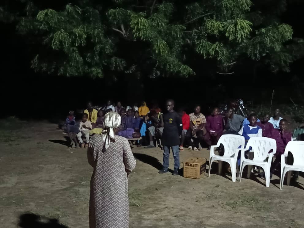 RurlMissionry's tweet photo. am also a survivor!
In the Northern Part of Nigeria, they will attack you because you are a Christian, last  week the STONE  us with my team in Bauchi  one of the village 
My happiness  is that we have new converts  In the North, they will publicly  STONE you and call you  names  pure water on you only  because  you are a Christian 

Christians in the Northern part of Nigeria, we are not finding it easy!

Secert  Covert  location  whithled
