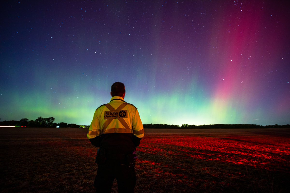 Beautiful way to end the night at #norfolkfair 🌌
#stjohnambulance #mfr #firstaid #northernlights