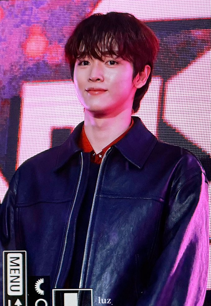 jsc_pics's tweet photo. today's sungchan! 🥹 https://t.co/jUoZFq4il1