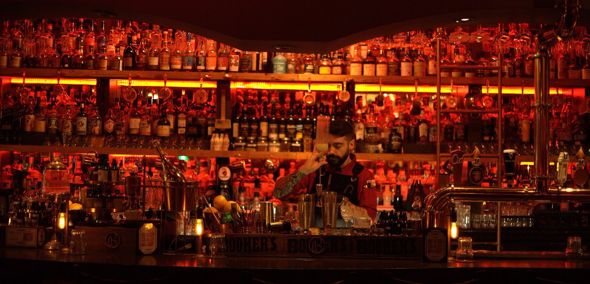 BarBootlegger's tweet image. Nous sommes choyés d’avoir plusieurs dizaines de whiskys très rares, en exclusivité ou en importation privée à vous faire découvrir. Le genre de whisky que vous ne trouverez pas ailleurs. ⁠
⁠
Consulter notre menu en ligne.⁠