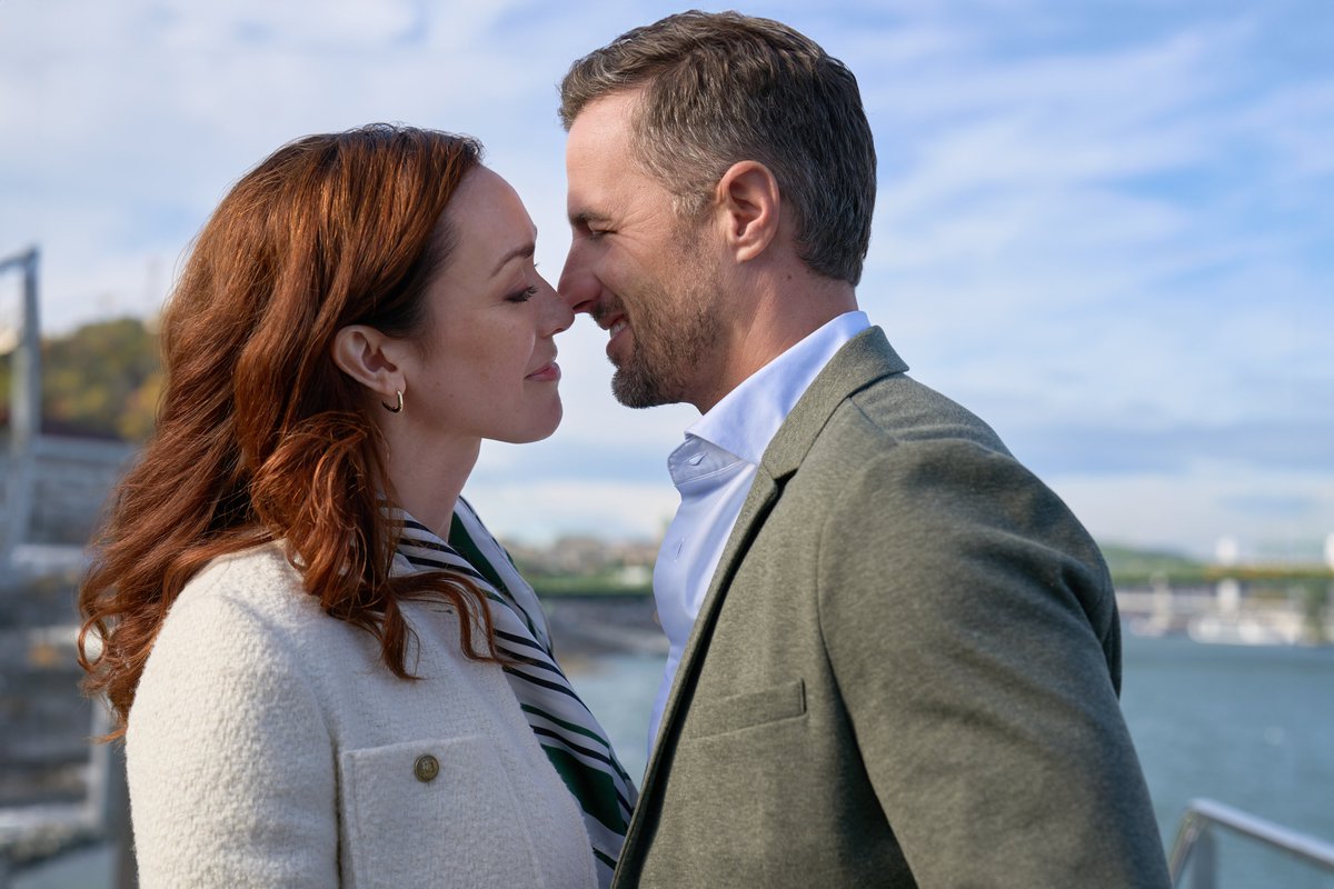 chesapeake_tv's tweet photo. Tripp &amp; Savannah 💕 @BrendanJPenny #SarahPower @HallmarkPlus #LoveOnTheDanube #Chessies

📸: Hallmark Media https://t.co/WXwcjrzwnD