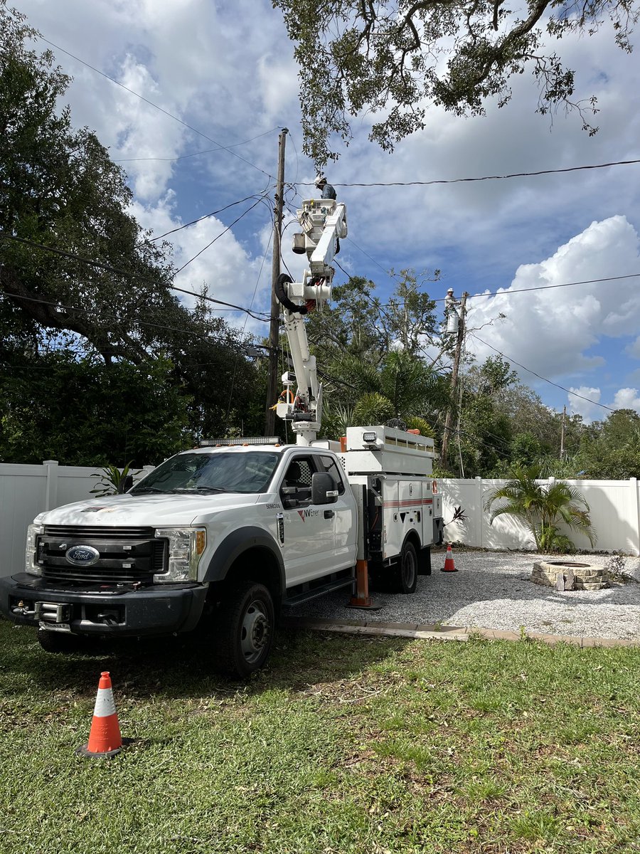 NVEnergy's tweet image. NV Energy&apos;s crews continue to work to restore power to Duke Energy customers in Clearwater, Florida, in the aftermath of Hurricane Milton. The damage is significant, and we appreciate the ability to help the community rebuild and recover. #ThisIsWhatWeDo