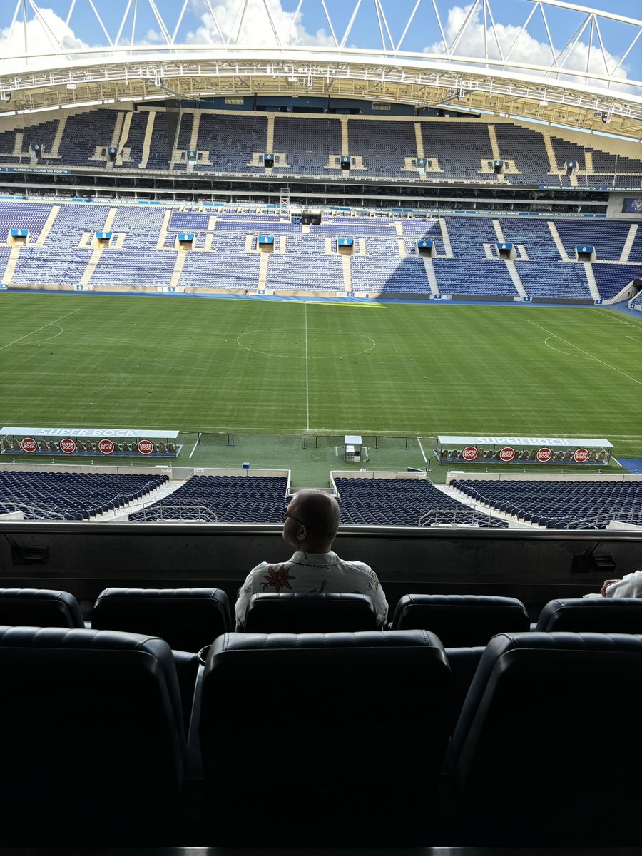 hakansolmazz's tweet photo. 📍Estadio do Dragao https://t.co/wPSt9pumRV