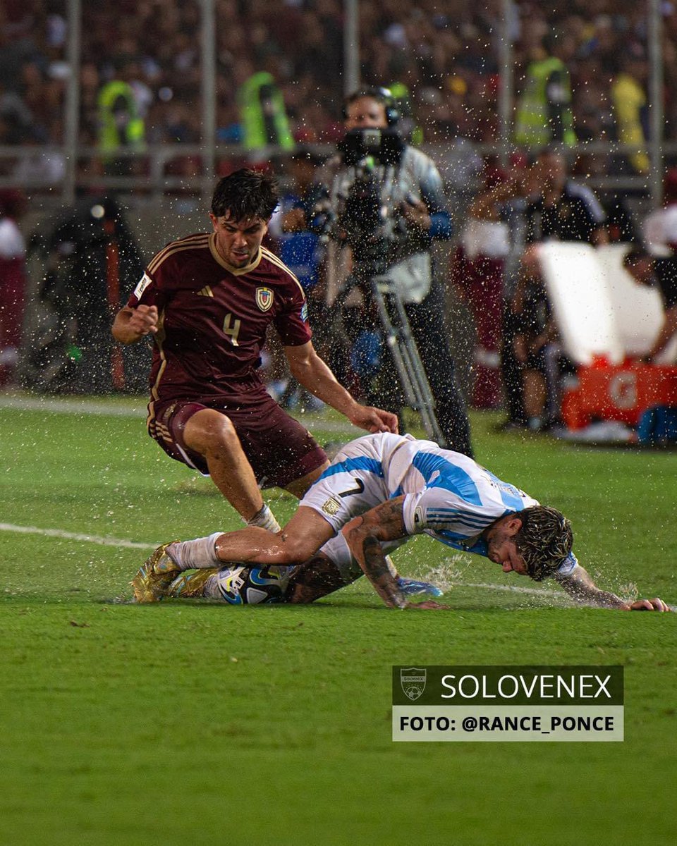 Arycarp26's tweet image. hp fotooooo tan espectacular @SOLOVENEX_