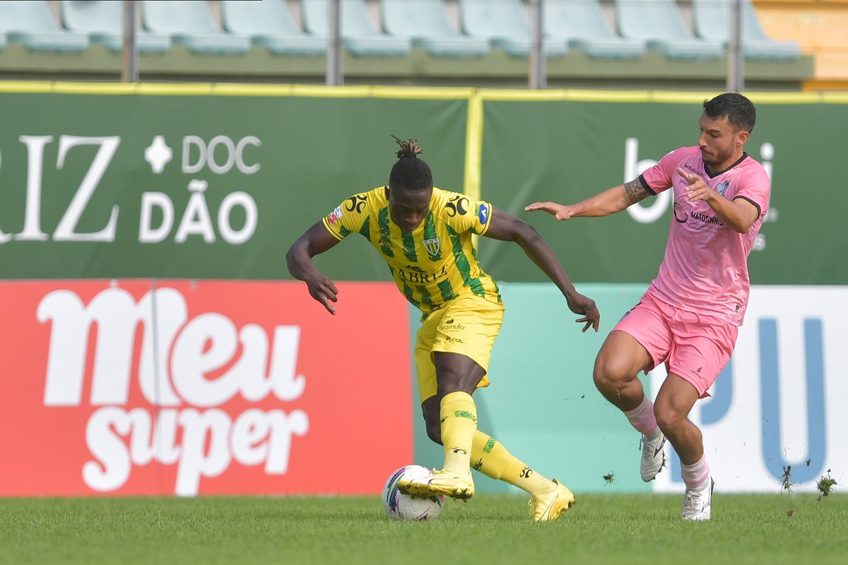 CDTondela1933's tweet photo. 📸's do triunfo de hoje 😍
#PeloTondela #CDTLSC https://t.co/zhyKMGu8Gj