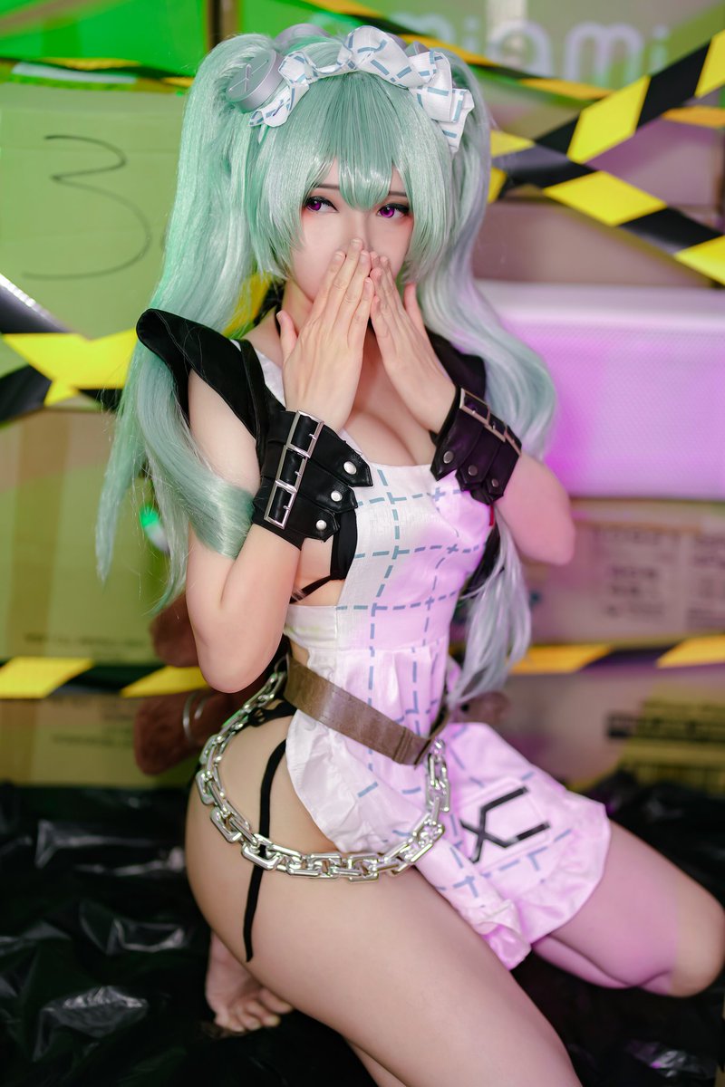 Normal service or special service from me sir? 👀💚

#可琳・威克斯 #绝区零

➡️ Btw, Corin is avaiable on my 🅿️🅰️ this month 💖 https://t.co/W1mcEDhVSn