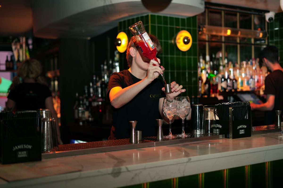 We're open late with a live DJ, walk-ins are welcome all night🌟

Oh, and of course, we're serving up our 2 for €15 cocktails till midnight😉

#capitollounge