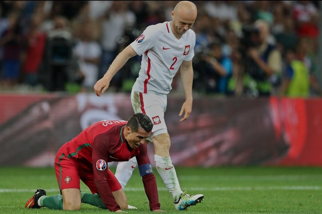 Pazdan powinien zeskoczyć z trybun i powtórzyć ten oto obrazek #POLPOR