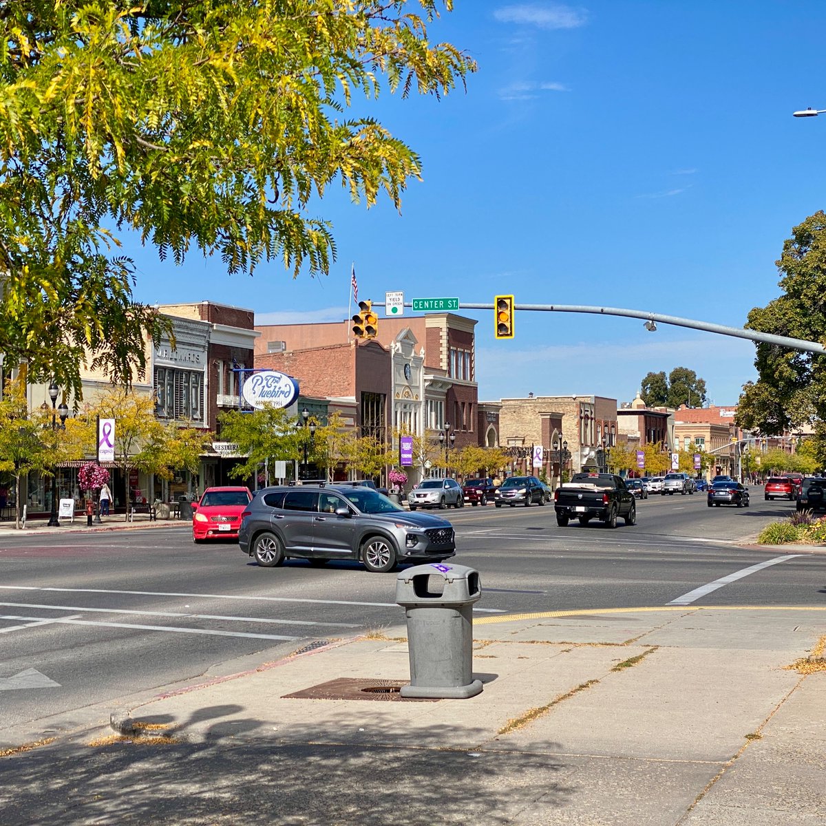bikelakecity's tweet photo. Logan, a near-perfect college town deprived of its full potential by the Utah Department of Transportation #utool https://t.co/nNg84dN88S