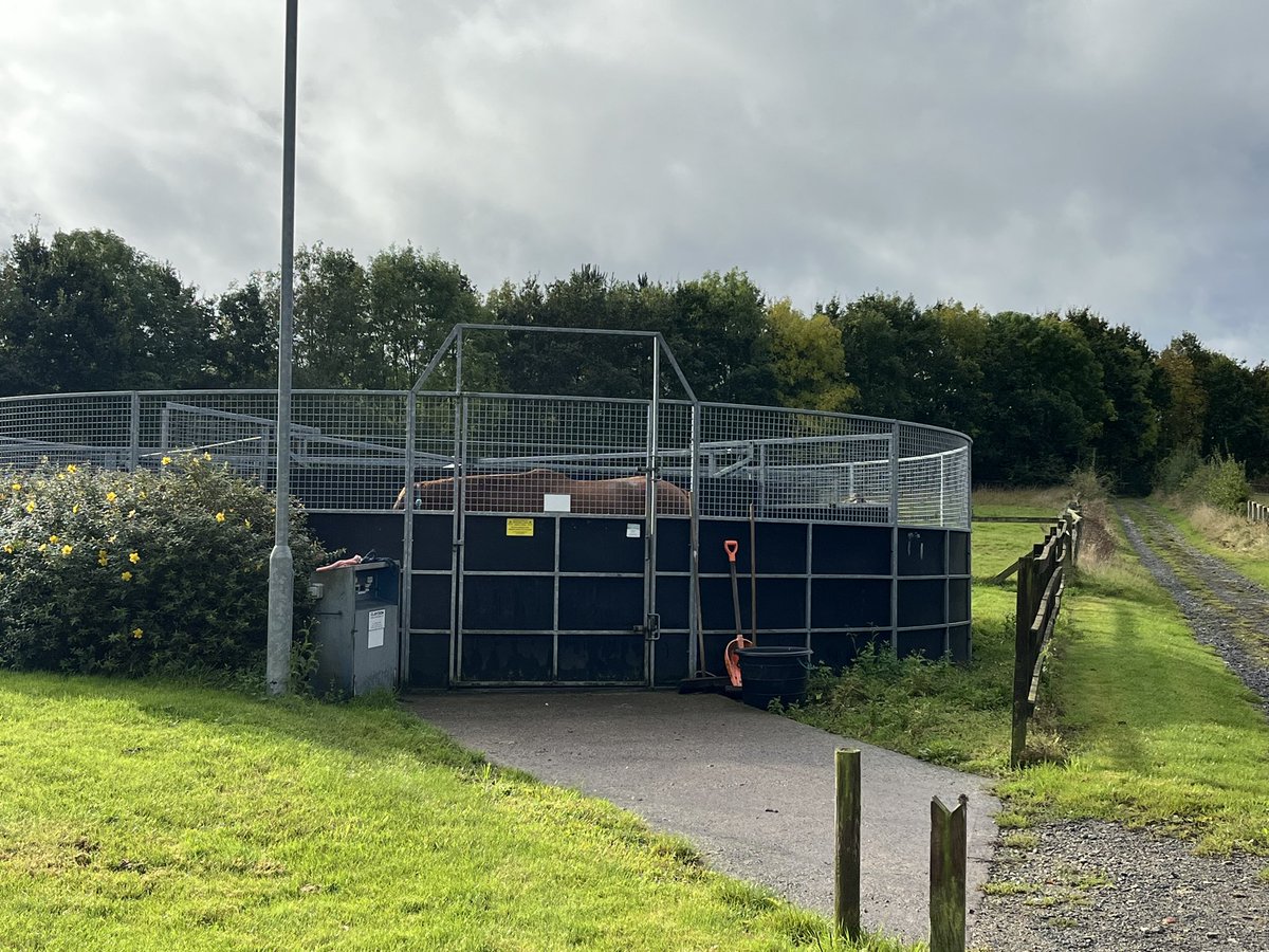 <a href="/WCollegeGroup/">WCG</a> have a beautiful campus @MoretonColWCG delivering land based skills. I enjoyed visiting them and Leamington Spa earlier in the week. Some fantastic opportunities for students. New investment from <a href="/educationgovuk/">Department for Education</a> is creating improved facilities too.