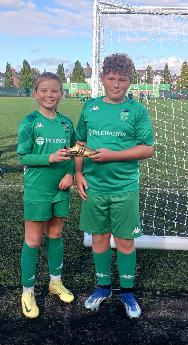 Great team performance this morning for Pythons! MoMs to Phoebe whose clever game management, outstanding passing and long balls took the team forward &amp; Mason a hat trick hero, also providing assists and clever passes getting the ball into the box to support his team mates 💚💪🐍