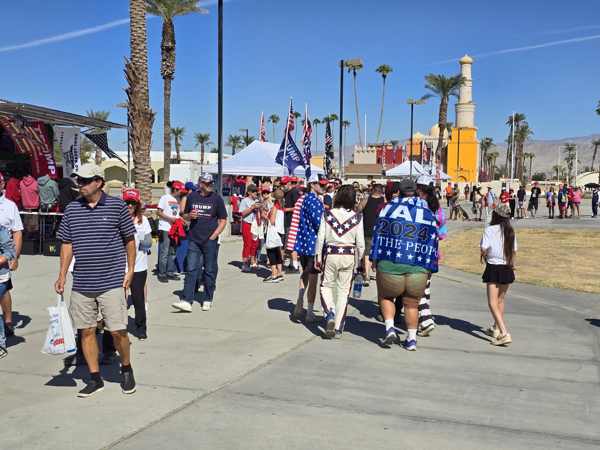 CognitoStream's tweet image. Coachella,California! #Coachella