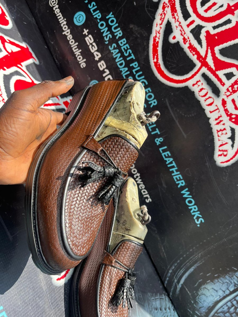 temitopeolukole's tweet photo. Help to Promote and Patronise my Handmade Footwear

All Sizes 38 to 47

08103594891

₦28,000

Rema #GnewzyTimebomb #ngalby Transformer Libya Namibia #KevinblakTV "Mr Peter" Nigerians #SeunKuti #StopElectoralViolence #StopElectoralViolence $ICE T-pain https://t.co/OjPPoCnCl5