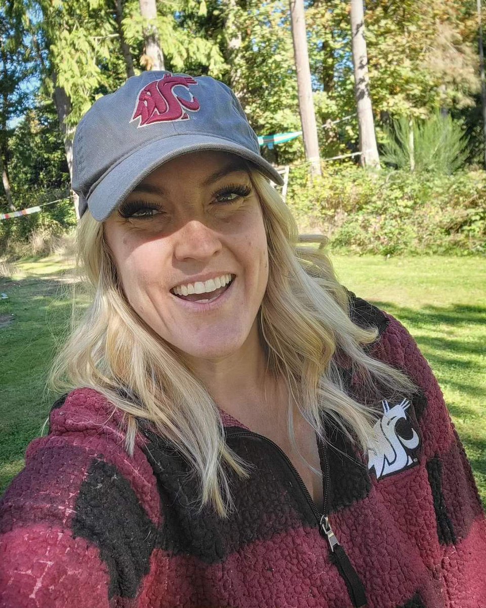 Happy <a href="/WSUCougarFB/">Washington State Football</a> Saturday to all who celebrate!! #GoCougs