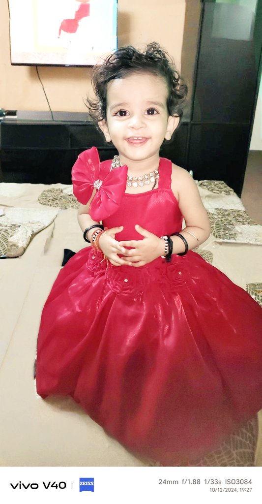 मेरी प्यारी रानी बिटिया प्रांजल भदौरिया
मेरी जान मेरा अभिमान 
ये ही खुशी मुझे जिदंगी से रोज लड़ने के प्रोत्साहित करती रहती है 
में जीतना चाहता हूं सबसे 
लेकिन हराना किसी को नहीं चाहता