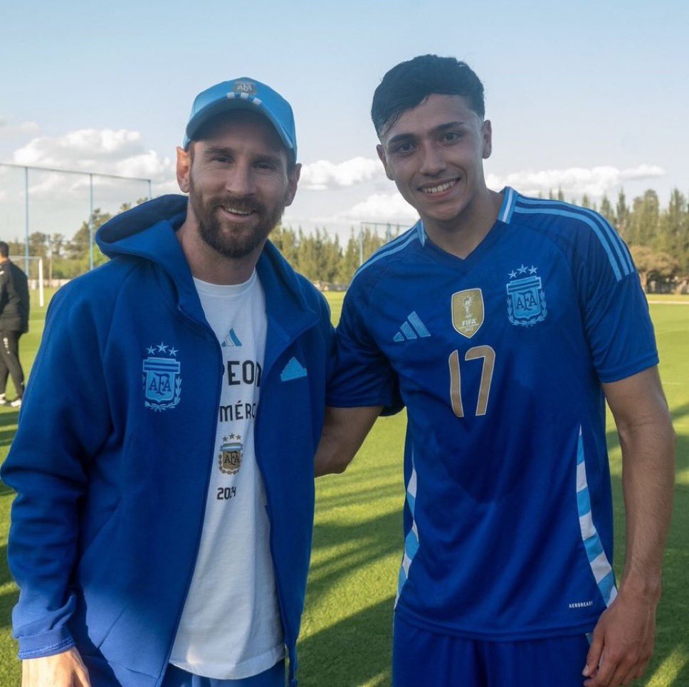 Messi con Antonella😒/ Messi con Gero Heredia 😁