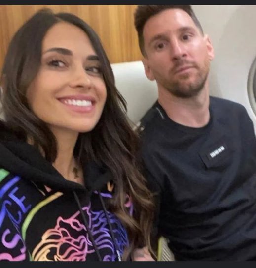 UniversoCelest's tweet photo. Messi con Antonella😒/ Messi con Gero Heredia 😁 https://t.co/1EYQFDT9IG