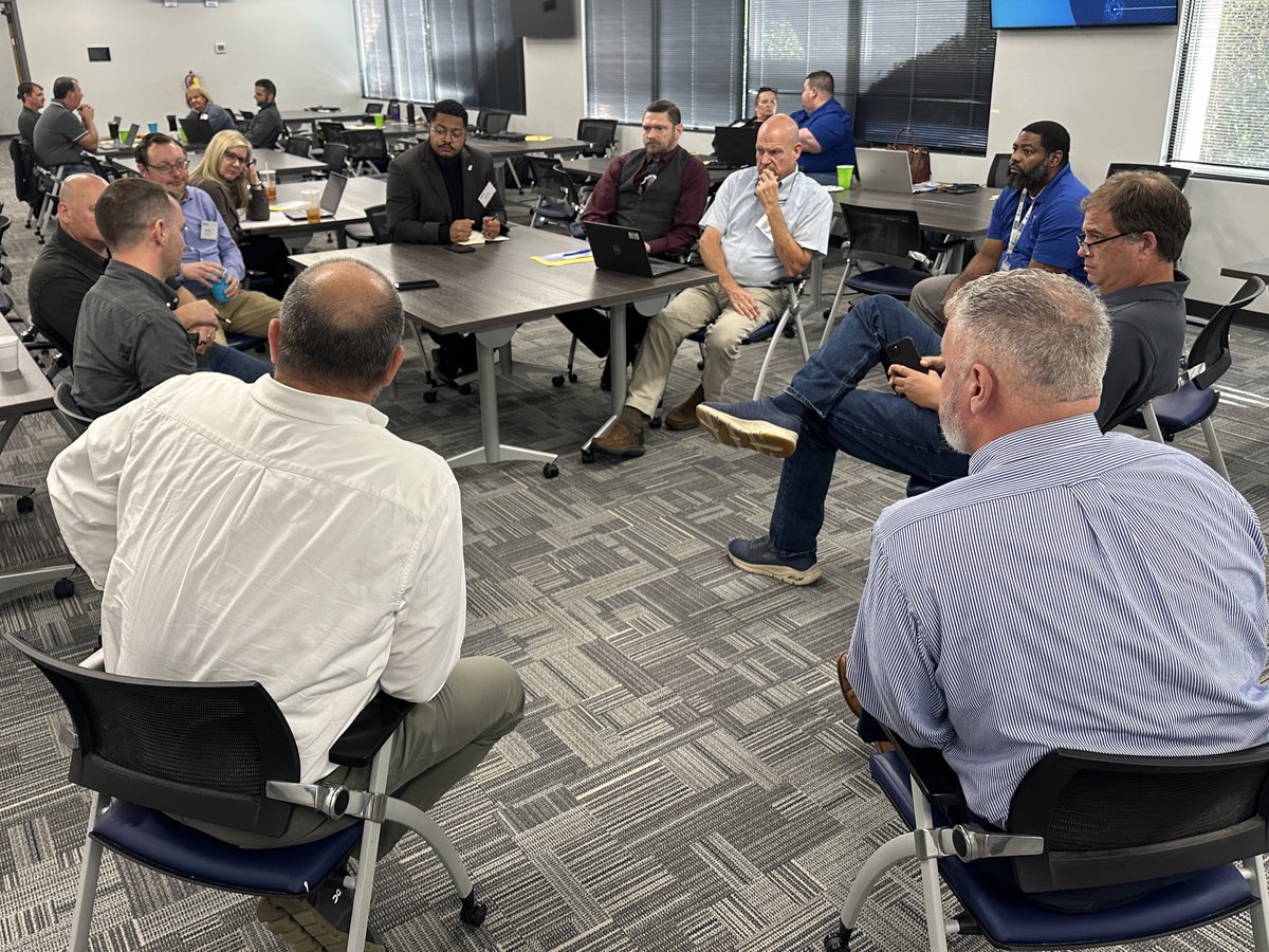 PreisigJessica's tweet image. Excellent collaboration and conversation at today’s Technology Roundtable. Shout out to Benjie for putting together today’s agenda and to all who shared with the group! Hope to see you all at #SCEdTech24 next month. #SCASA