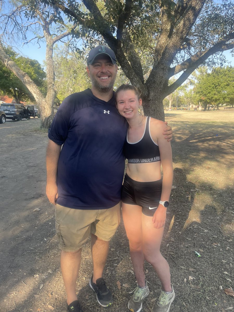 Great weekend !Got to watch 4 former XC  runners run today in their meets. Also got to talk with <a href="/CoachYarrow/">Coach Yarrow</a> . He is one of the many coaches that I have picked their brains over the year and helped me get better. Exited to watch the university of Saint Thomas bright XC future !
