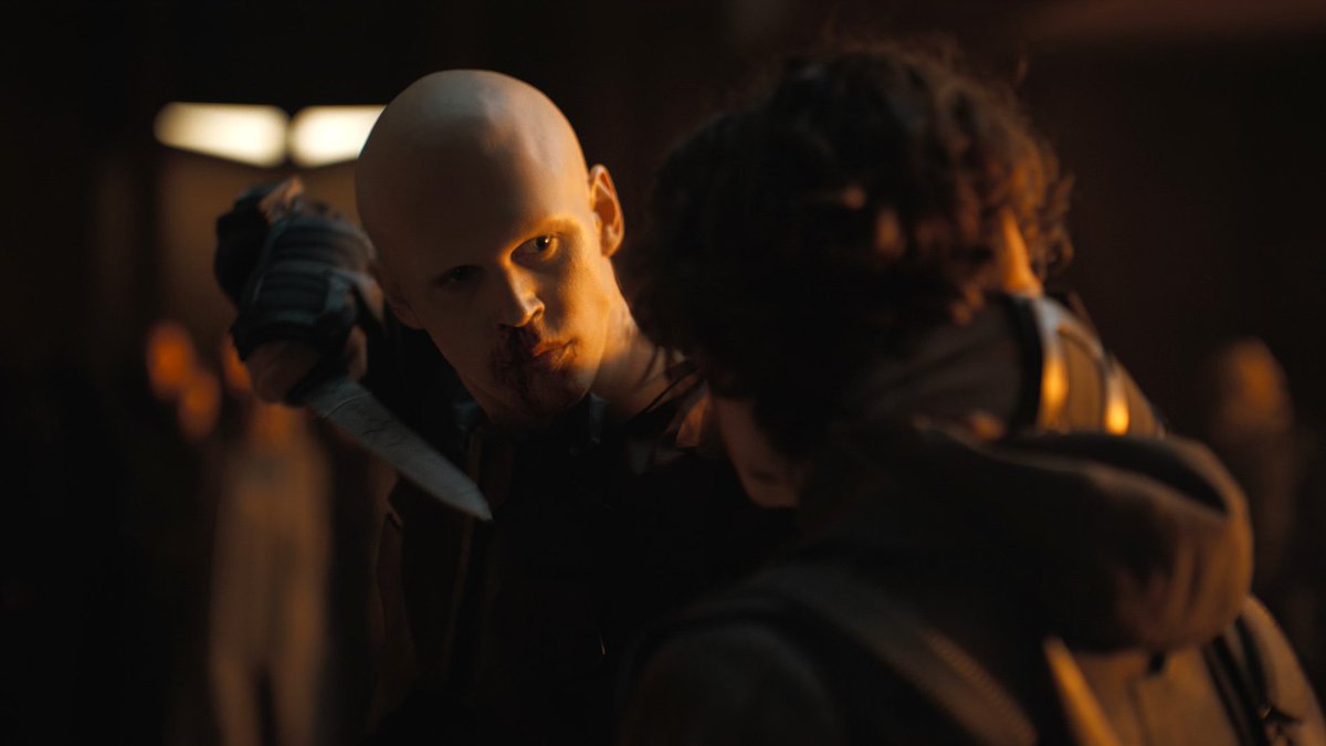 FilmUpdates's tweet image. Denis Villeneuve says the duel scene was the most important one in ‘DUNE: PART TWO’

"It was challenging because all these A-list actors, who could have their own feature film, had to be there. I wanted to shoot with only one camera to not compromise on the lenses and make it as…