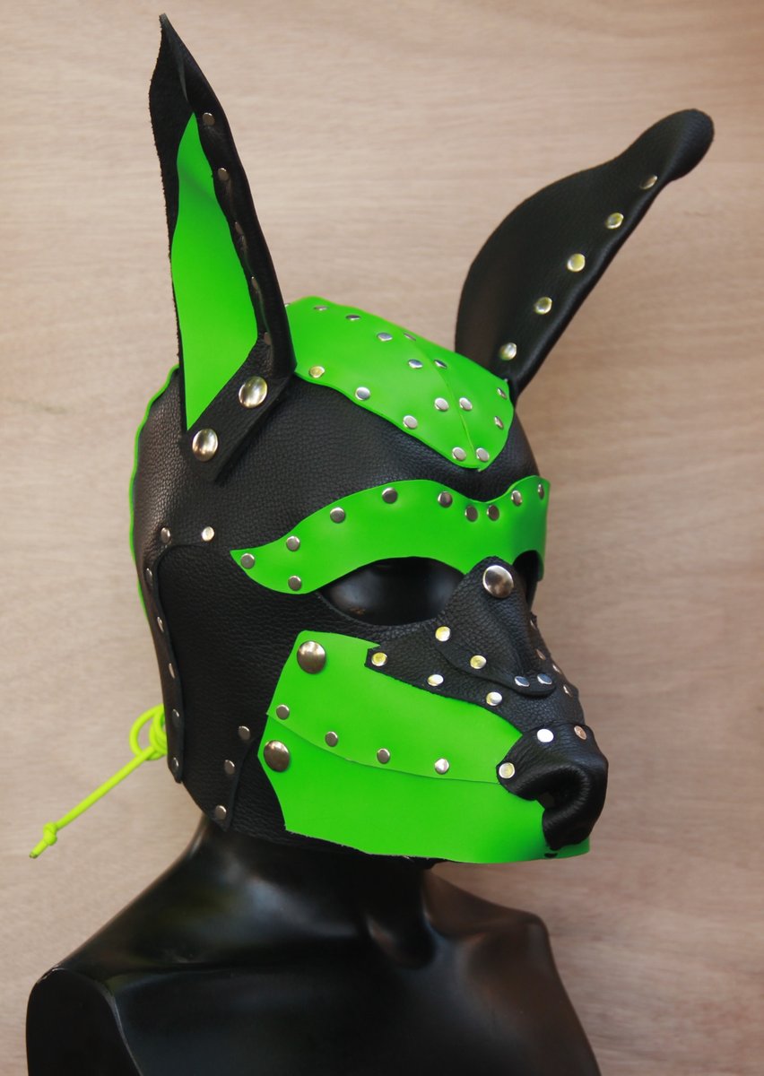armored_dragon's tweet photo. Neon green pup hood! 

Designed this one for comfort and flexibility. The ears and snout snap on, and I'm planning on making more designs that can be swapped onto the base mask. Similar to the classic pup hood style, but with better shaping. https://t.co/eoKKKVYvq8