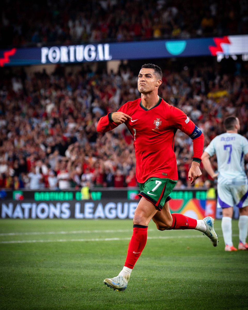 itz_sakthikr's tweet photo. The GOAT has Arrived siuuuuuuu
And Scored his 906th Goal
#Polvspor https://t.co/mS92cHHGN8