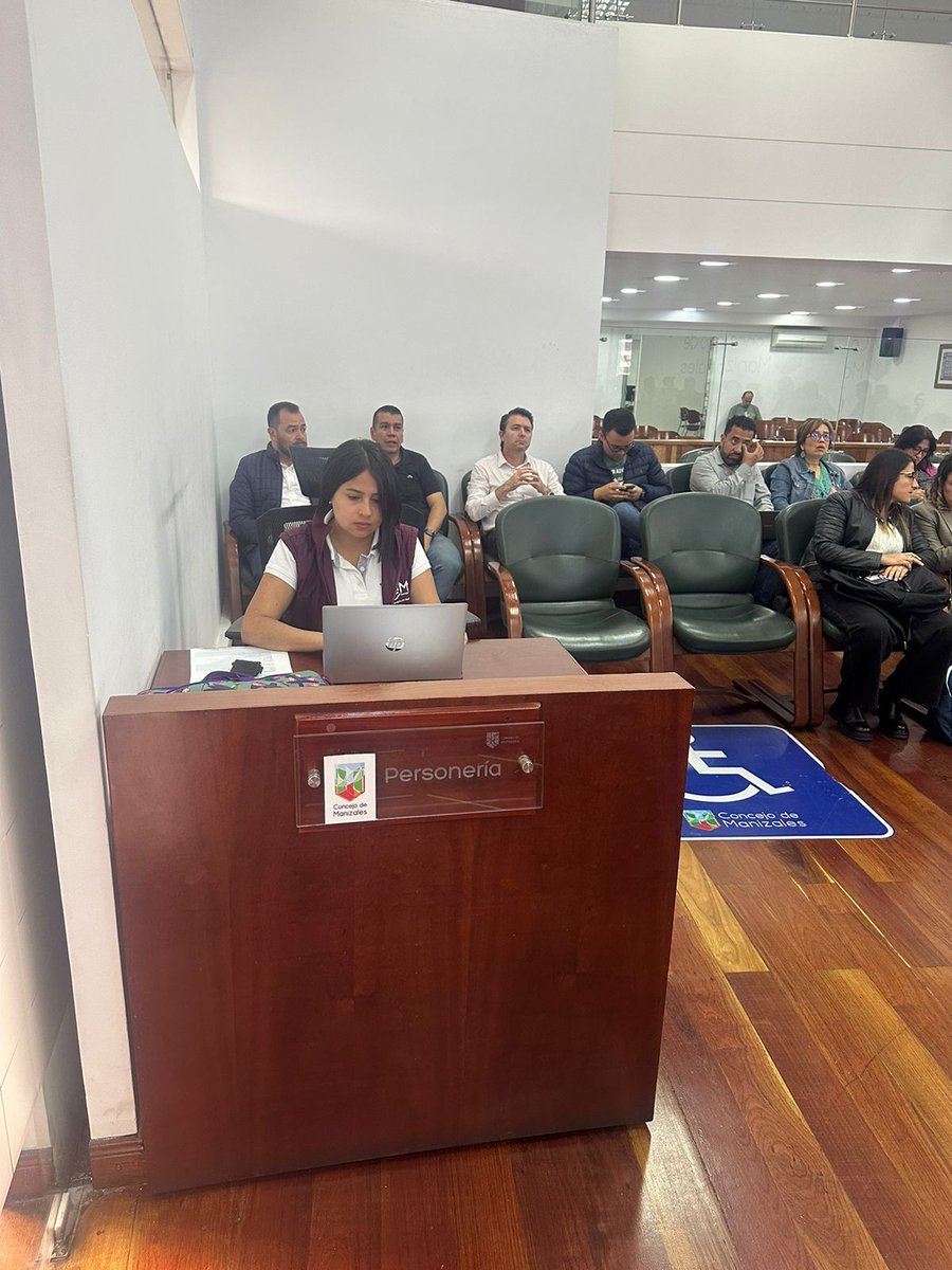 Asistimos a la sesión del Concejo Municipal, en la cual se socializó la línea de desarrollo humano y social del presupuesto de rentas y gastos de Manizales para el 2025.