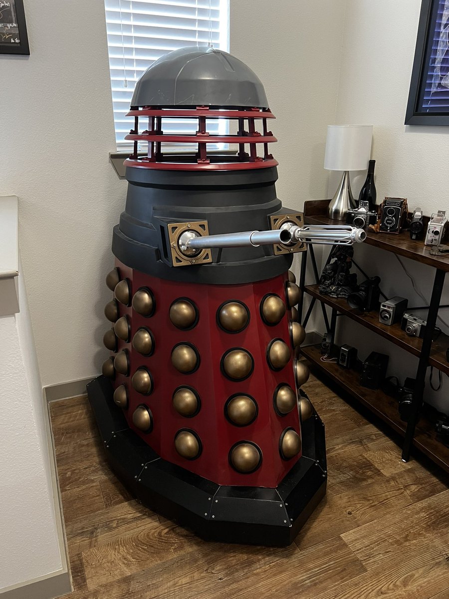 It’s inside - now what?!?
Probably nothing until I finish it. 😉
#DALEK #DoctorWho #Exterminate