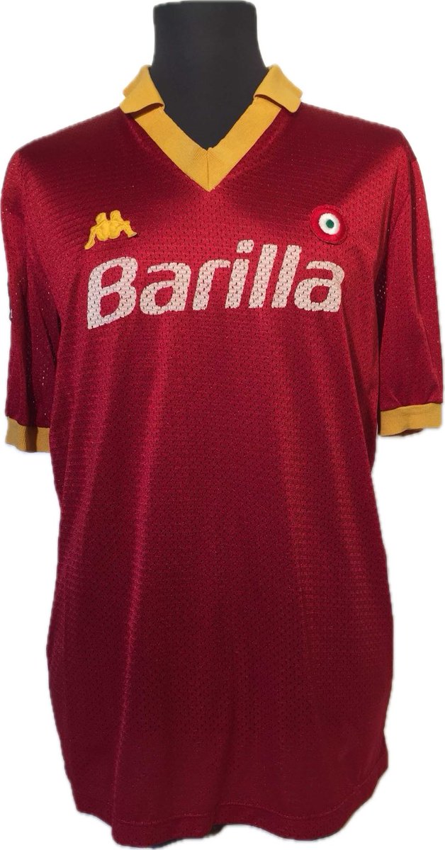 StefanoPulcini's tweet photo. Una vittoria a sorpresa per me, la home 84/85 passa il
Turno de #lamagliapiubella #asroma ora e tempo di un’altra
Grande sfida che spero vi appassioni. https://t.co/mR1pZojOAC