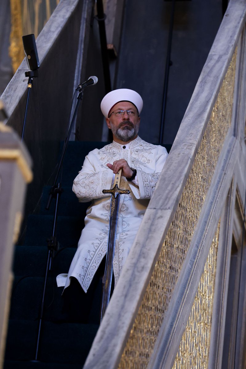 _umbertoeco__'s tweet photo. "Savunma Sanayii'ne" istenen para Diyanet’ten alınmasını isteyenler burada mı...?! https://t.co/tuOs0dh5sK