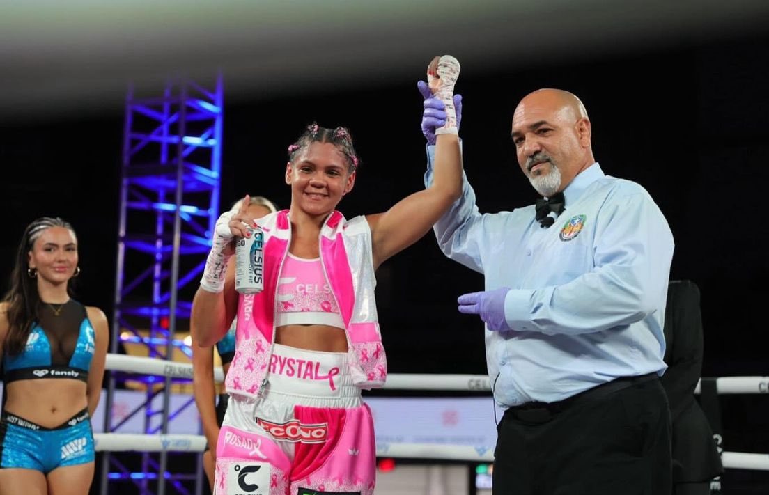 BoxingMBeauty's tweet image. Puerto Rico’s @KrystalRosado (5-0, 2KOs) after a unanimous decision bantam win over Mexico’s Perla Lomeli (6-3) 🇵🇷 
🎥 José Hernández
📸 @BoxeoCL