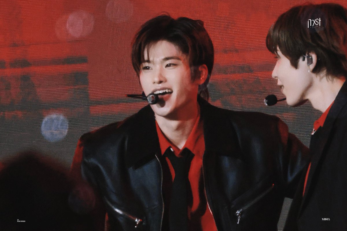 soheerolls's tweet photo. sohee who always puts the brightest smile on his face.. i want nothing but the best for you, thank you for your hard work today. ilysm 🤍 https://t.co/rViSbv9Syc