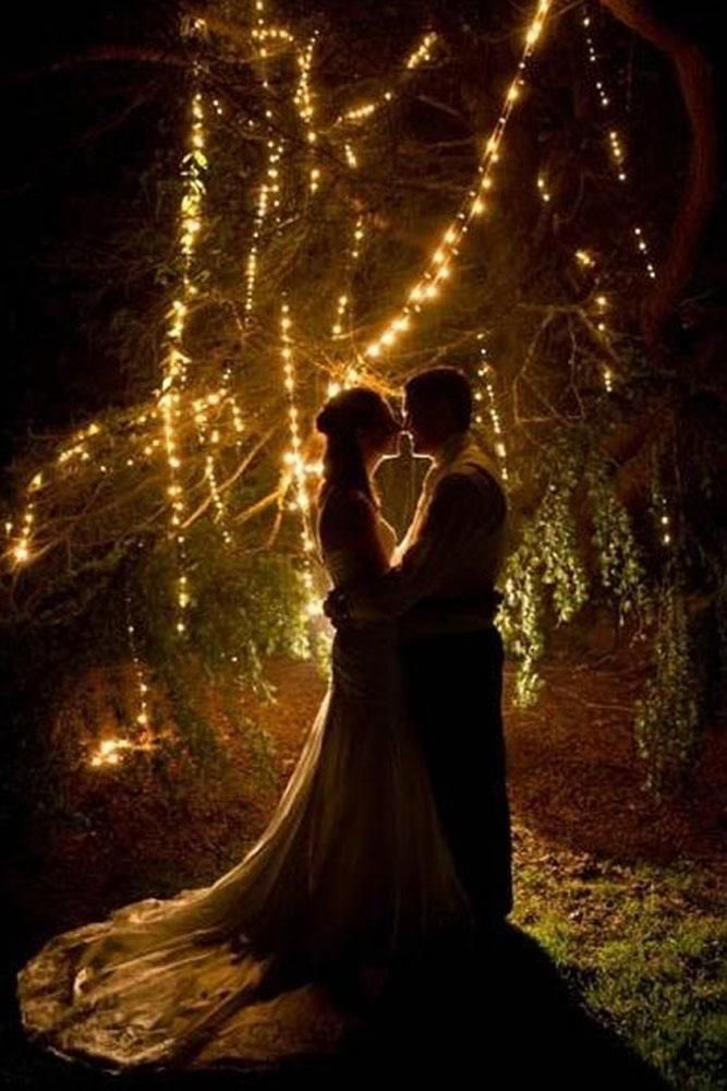 Eroticismfan's tweet image. Happy Saturday all! here is this weeks  #SaturdayHaynaku 

#Curls 
#Centre
#Celebrate 

One Prompt per write please 🙏 
 
🖋️Reminder
line 1=1 word
line 2=2 words
line 3=3 words