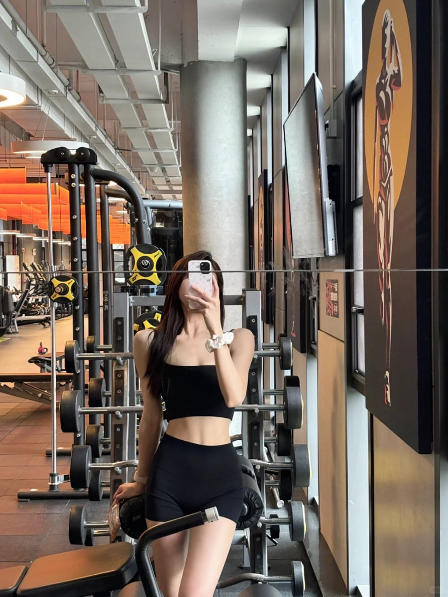 elmo51998's tweet photo. \"Fitness is not only for appearance, but also for having enough energy to meet challenges every day. Every exercise is an investment in a better self.\" https://t.co/8VL0VBzC2t