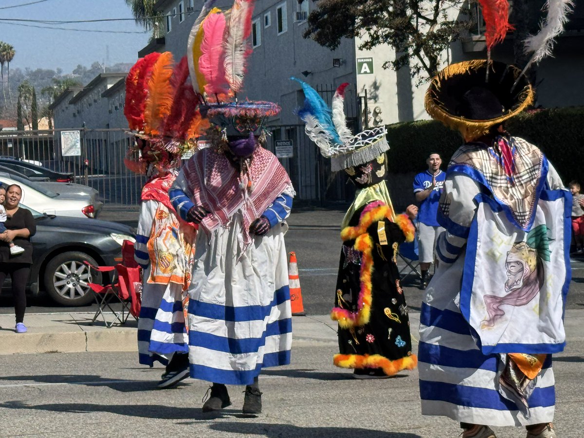 ajgradilla's tweet photo. In North Orange County, CA…a traditional Morelos, Mx Chinelos dancer wore a kaffiya while he danced. #Palestine #Mexico #LaHabraCA #Solidarities https://t.co/DOp7PUtYSM