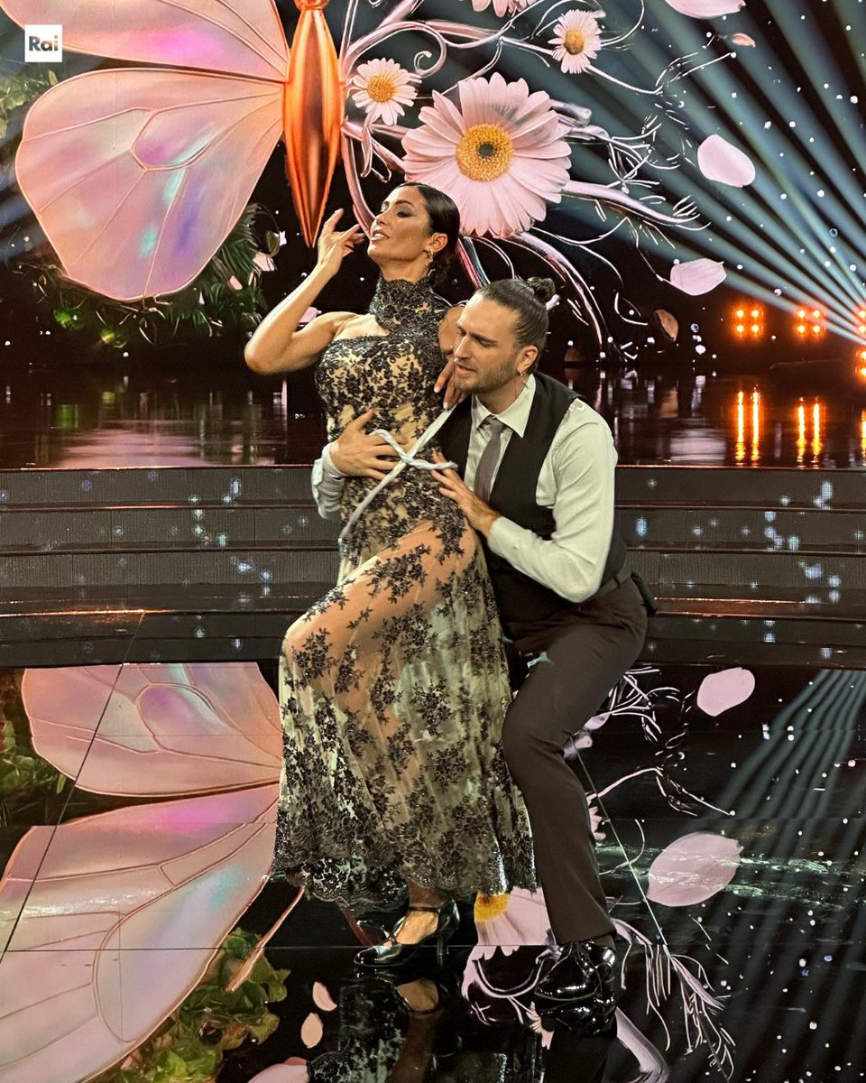 BallandoConLeStelle tweet media