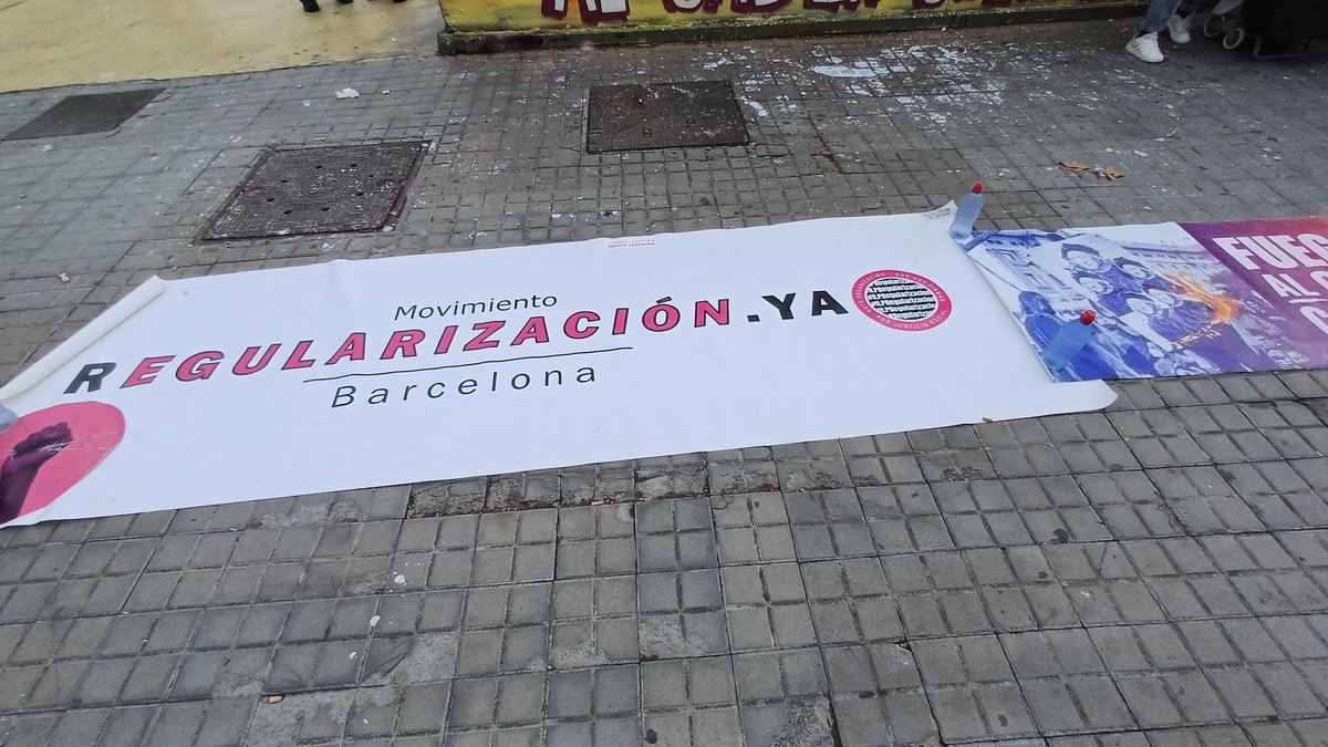 Alfonsiaio's tweet image. Avui a la manifestació anticolonial, 12O Res a celebrar.
També hem recordat els assessinats per Netanyahu del Poble Palestí #FocAlOrdreColonial 🔥
#RegularitzacióJa #NoAlPEMA #PalestinaLlibertad 🍉
#AturemElGenocidi 🇵🇸
#StopVendaArmesIsrael