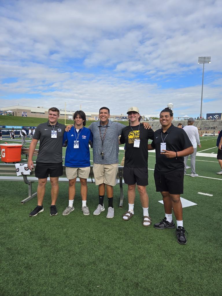 DillonJ_07's tweet photo. Nice game day visit @UCDfootball. Thank you @bhiggs_11 for the invite to see an aggie game day atmosphere! Also saw some Rubio longsnappers! @ConnerHergert @pelka_joey @TheJacksonDyce @Tim_Hernandez70 https://t.co/nMSjwNe3GK