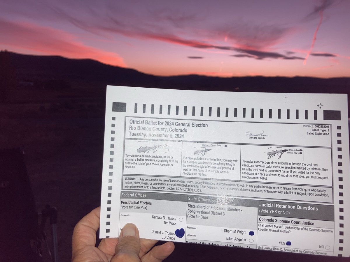 I was stoked to see this today. Sometimes I leave it up to the electoral college. This election let’s show up…Power of the People ⁦<a href="/realDonaldTrump/">Donald J. Trump</a>⁩