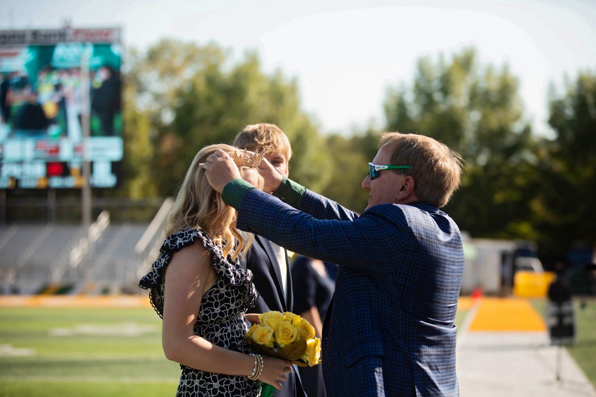 Join us in congratulating the 2024 Arkansas Tech University Homecoming queen and king, Ellie Riddle and Jason Richardson! 👑 
 arkansastechnews.com/riddle-richard…