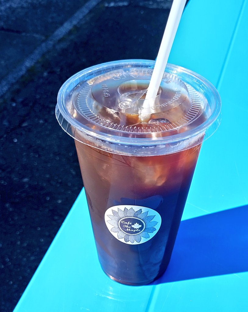 kwnmsj987's tweet photo. みさとっこマーケットスタート!
キッチンカーの
#cafethemaple
さんで、いつもの。(アメリカーノ、XL)
さっそく涼む、美味しい👍
暑いよ😆☀ https://t.co/VBUplhkLkg