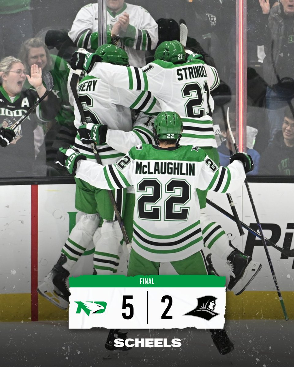 UNDmhockey's tweet photo. That's how you start! 

#UNDproud | #LGH https://t.co/Zziy912KLw