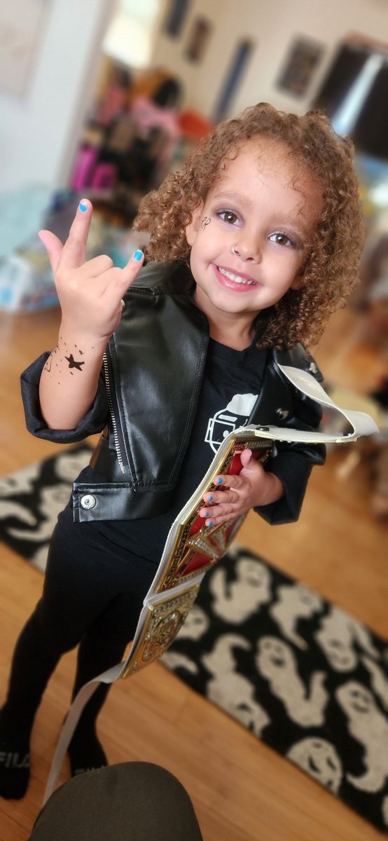 chammadgood's tweet photo. Baby girl wanted to be @RheaRipley_WWE for the family Halloween Party🤟🏿😭🤟🏿 #wwe #minimami https://t.co/fsFfssXfRq