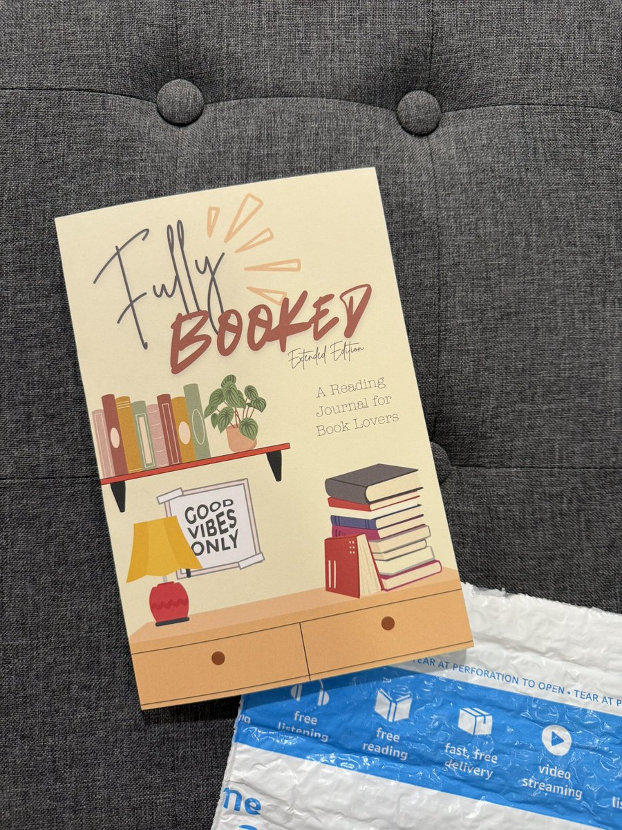 the_ch_creator's tweet photo. Do you read more than 50 books in a year and want to keep track of all those reads? “Fully Booked: Extended Edition” reading journal is for you, and your purchase benefits a small, disability-owned business! Check it out on Amazon!
#disabilitytwitter #chronicillness https://t.co/ihfysxlyhg