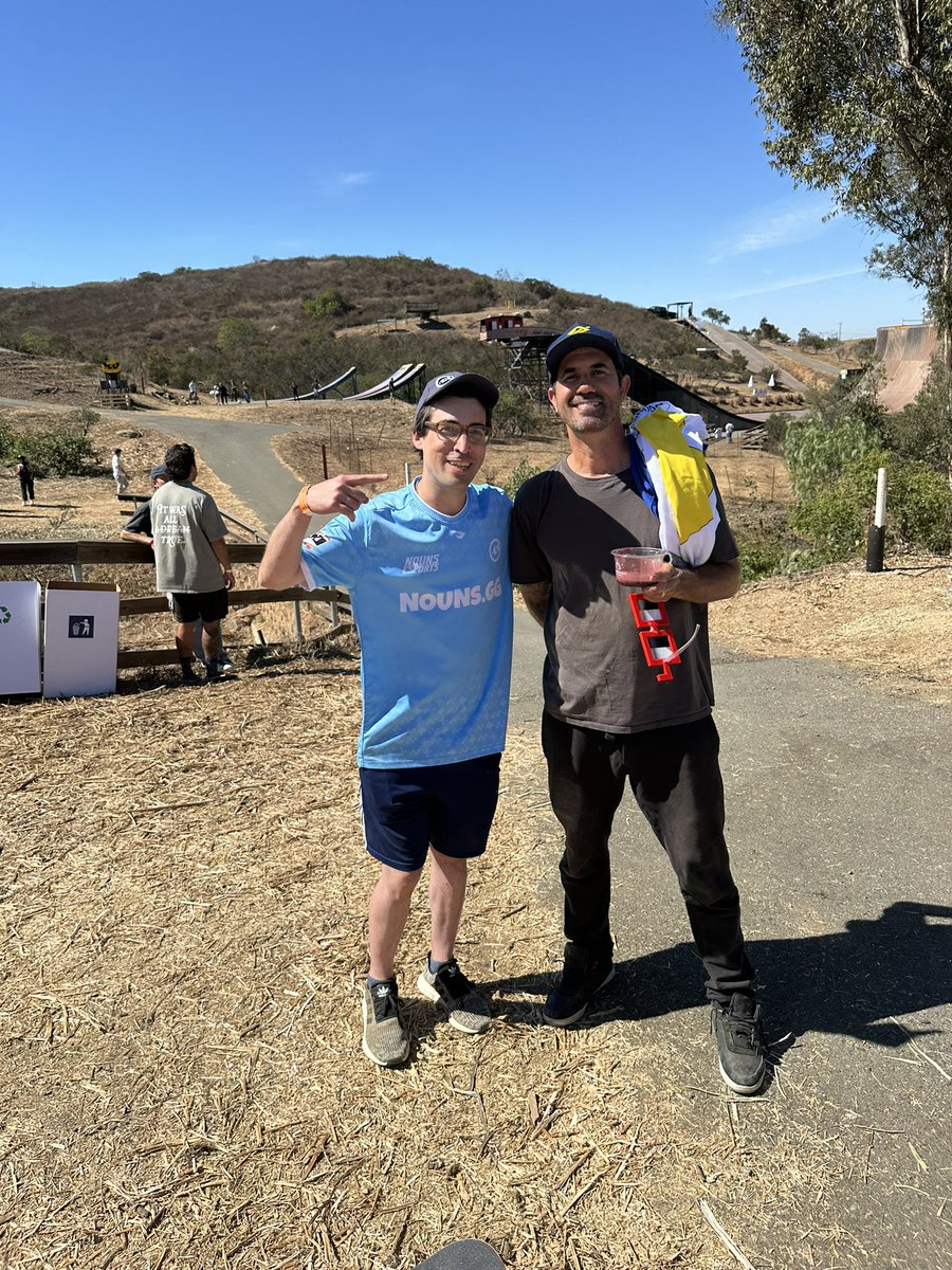 hamtaro1H's tweet photo. legendary day unfolding right now at dreamland with @bobburnquist @nounsdao @nounsesports ⌐◨-◨ ! https://t.co/neTxhdmIIg